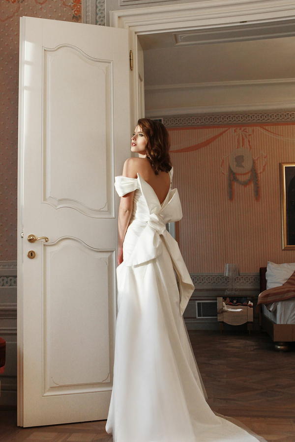 Brautkleid -  jedes Kleid 699€