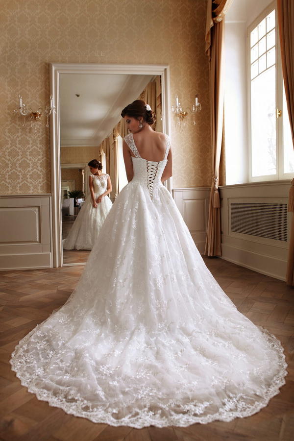 Brautkleid -  jedes Kleid 699€
